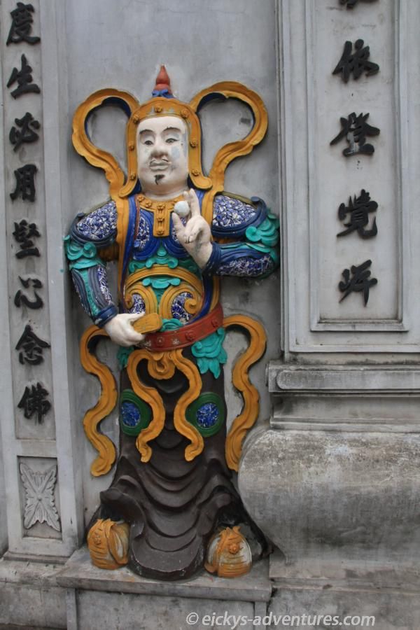 38 Hang Duong:
Kommunales Haus 38 Hang Duong: Kommunales Haus