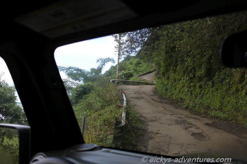 Unser Wrangler kämpfte sich wieder den Berg hoch Unser Wrangler kämpfte sich wieder den Berg hoch