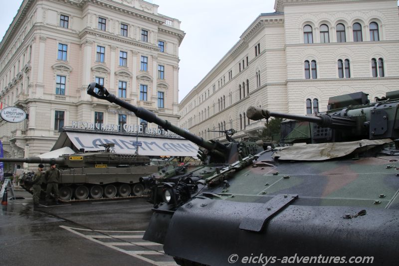 Ausstellung des österreichischen Heers zum Nationalfeiertag Ausstellung des österreichischen Heers zum Nationalfeiertag