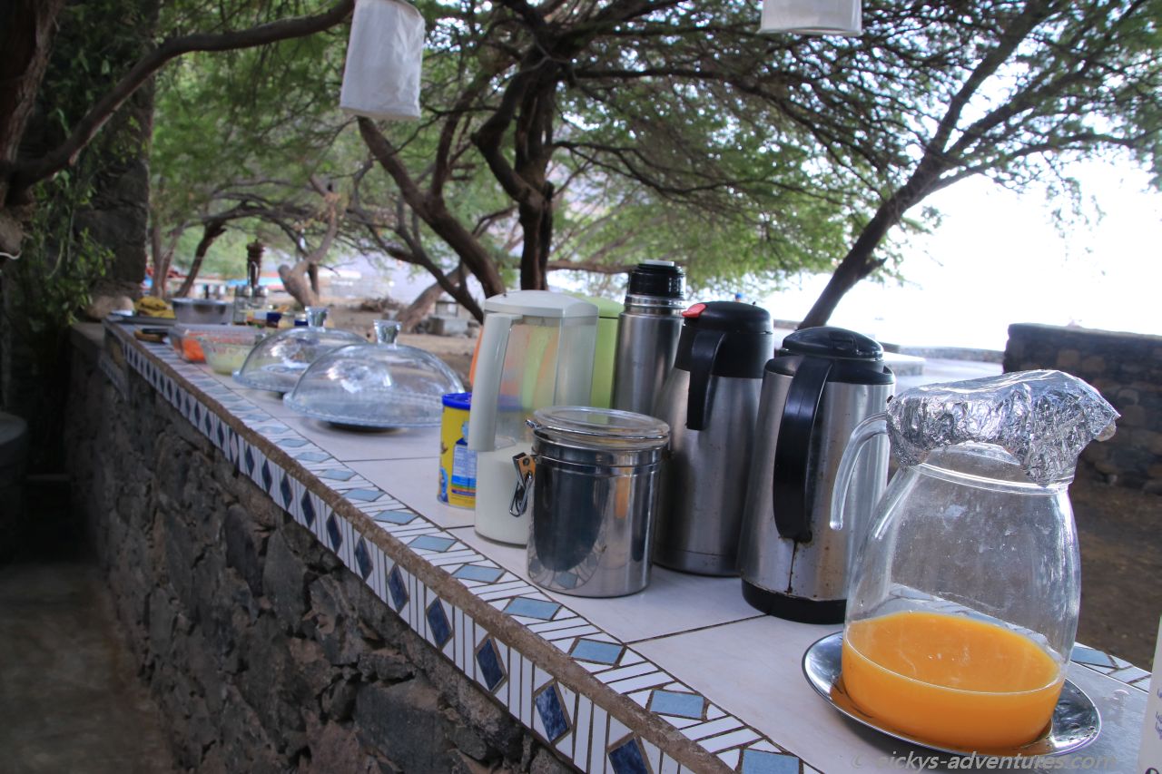 Frühstücksbuffet im Mar Tranquilidade Frühstücksbuffet im Mar Tranquilidade